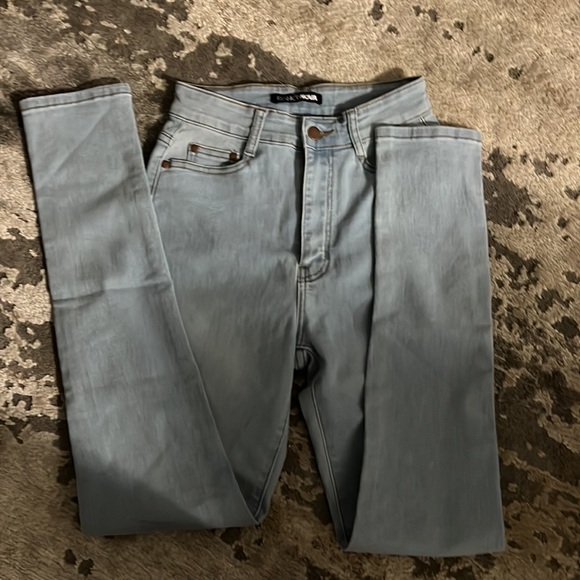 New without tags denim skinny jeans fashion nova size 7/8 - Picture 4 of 7